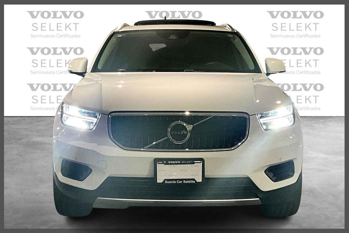 Volvo XC40 2021
