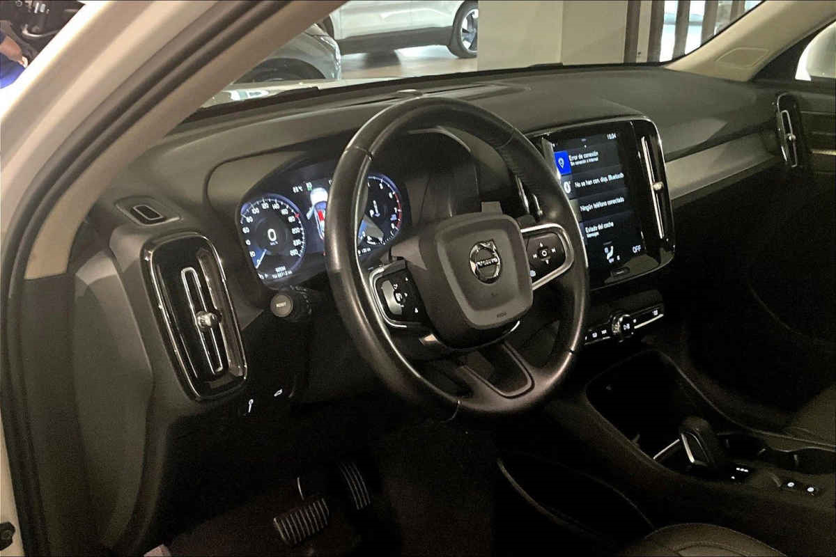 Volvo XC40 2021