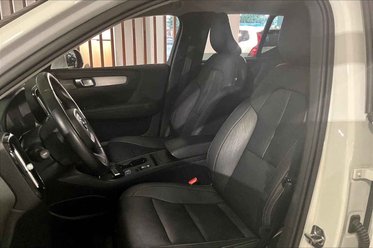 Volvo XC40 2021
