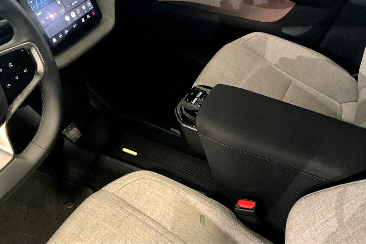 Volvo EX30 2024
