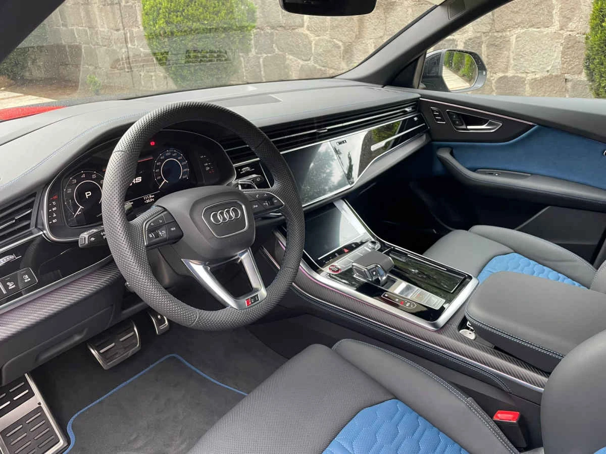 Audi RS Q8 2025