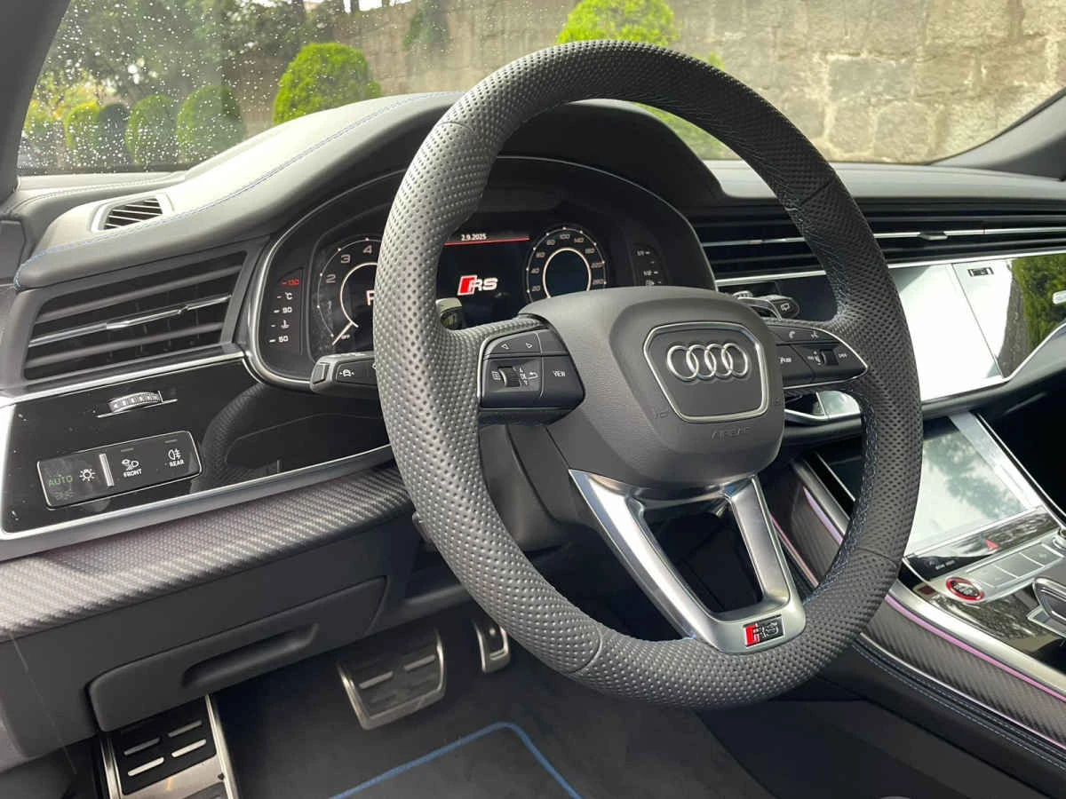 Audi RS Q8 2025