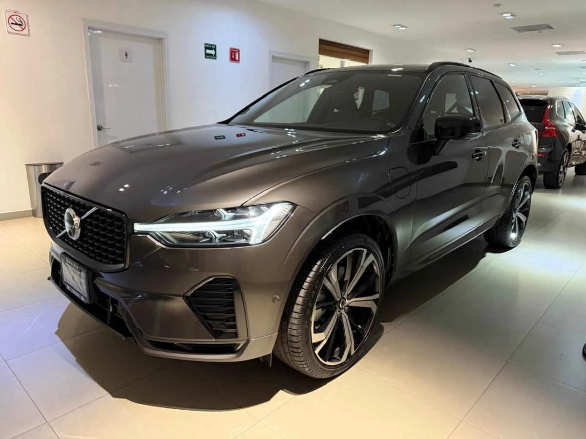Volvo XC60 2023<
