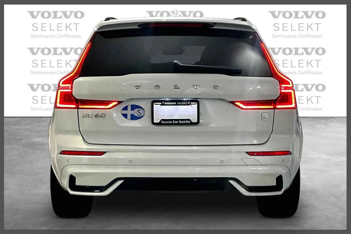 Volvo XC60 2022