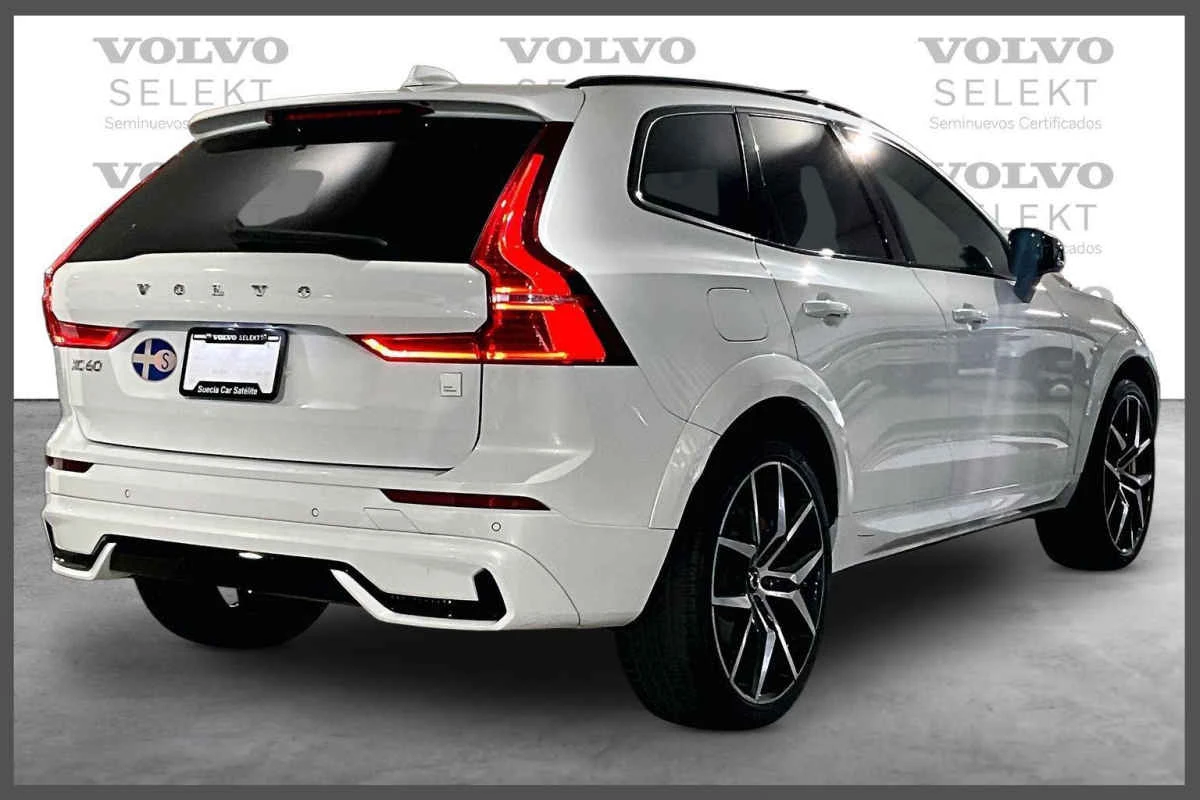 Volvo XC60 2022