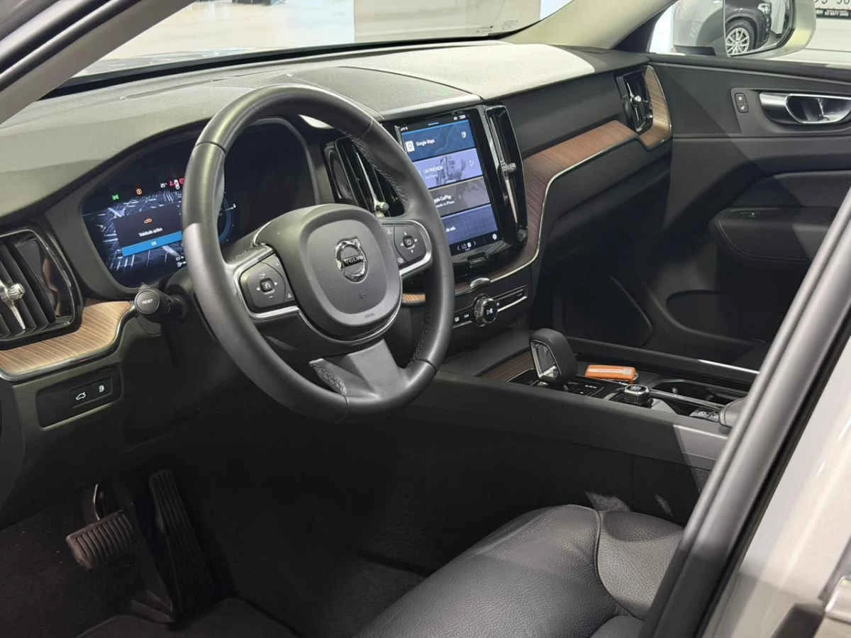 Volvo XC60 2024