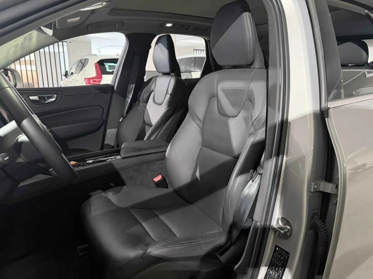 Volvo XC60 2024