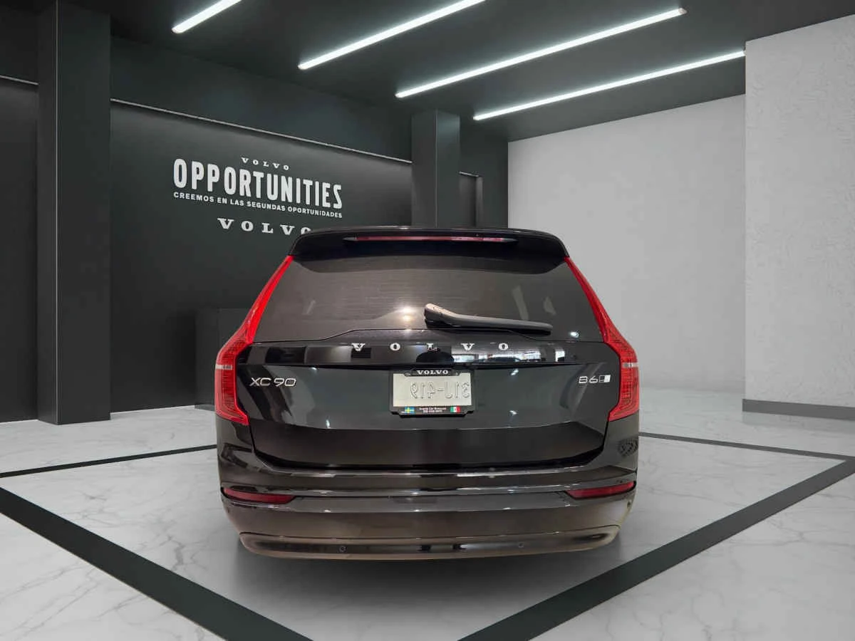 Volvo XC90 2023