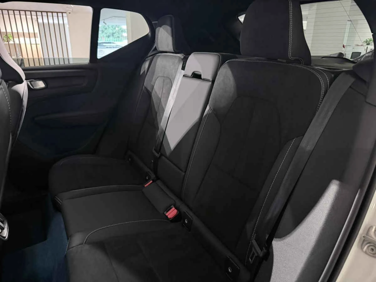 Volvo XC40 2024
