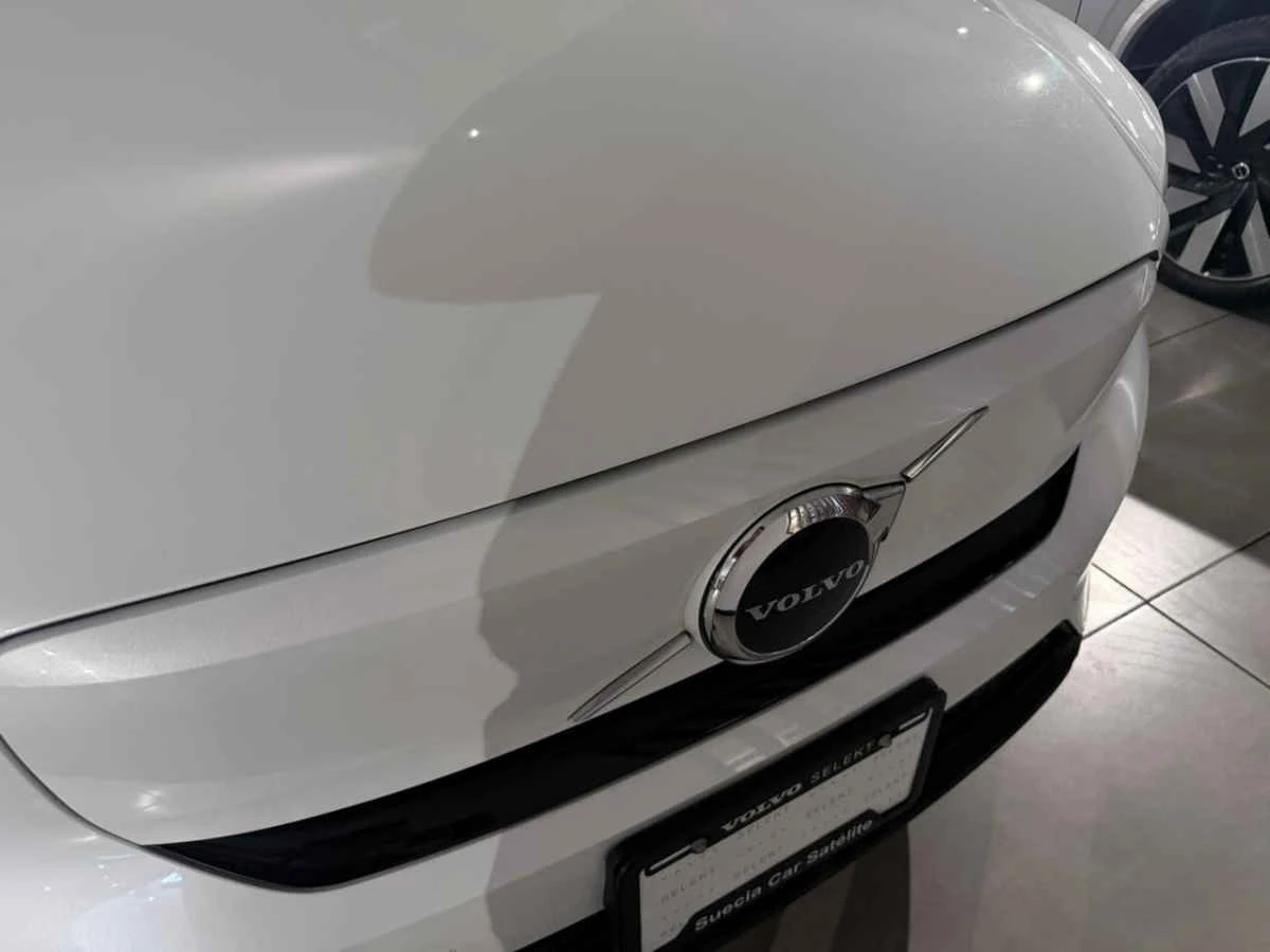 Volvo XC40 2024