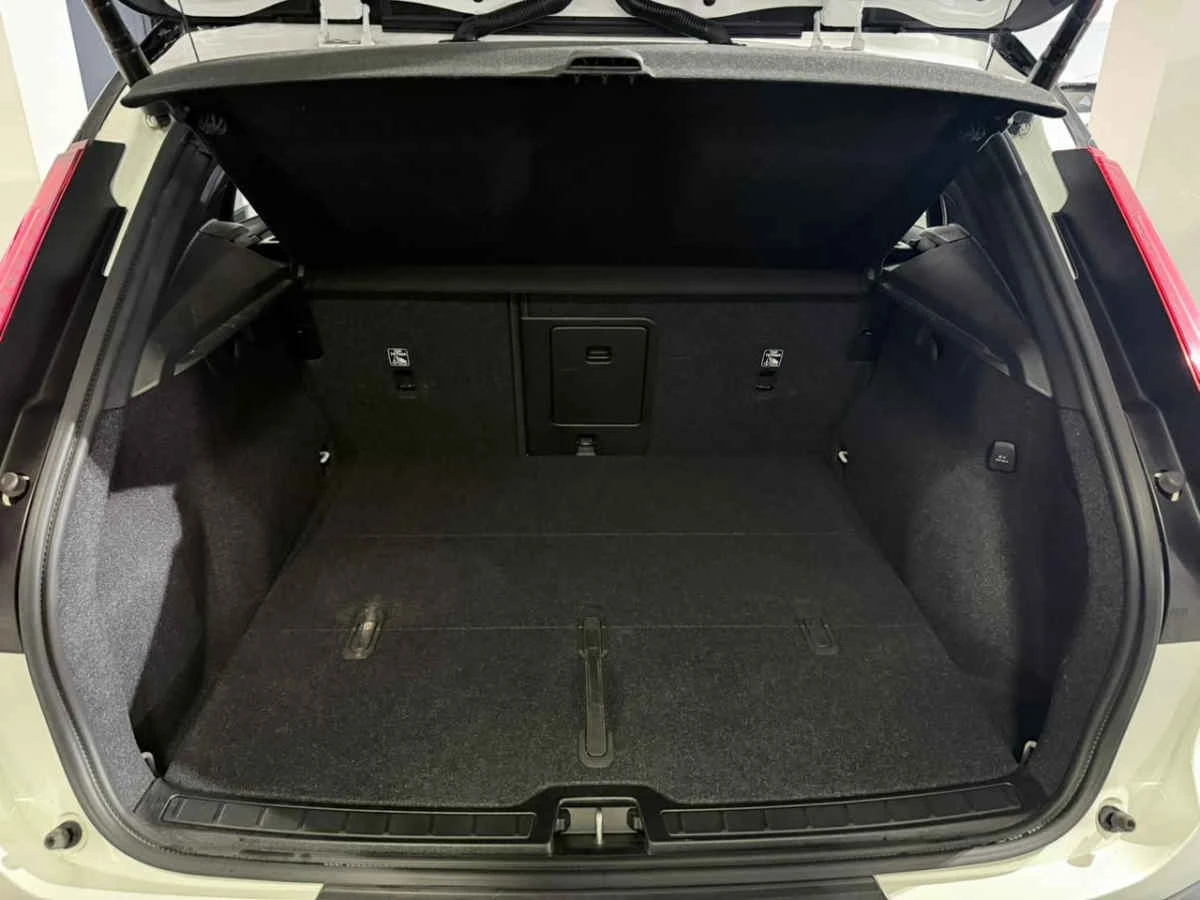 Volvo XC40 2024