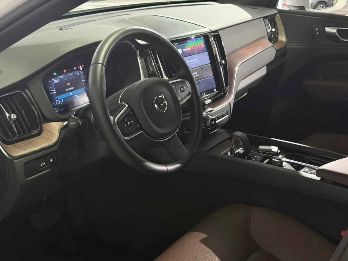Volvo XC60 2024