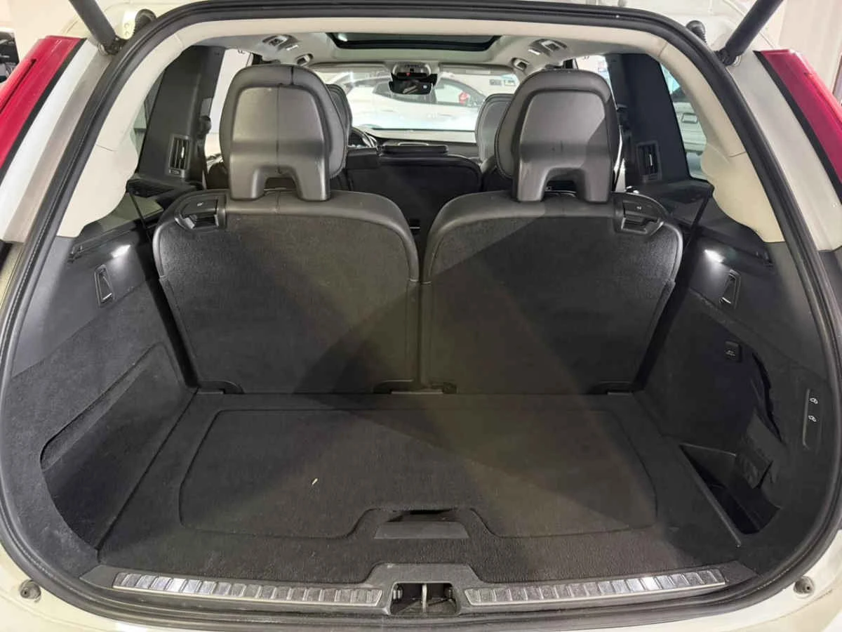 Volvo XC90 2019