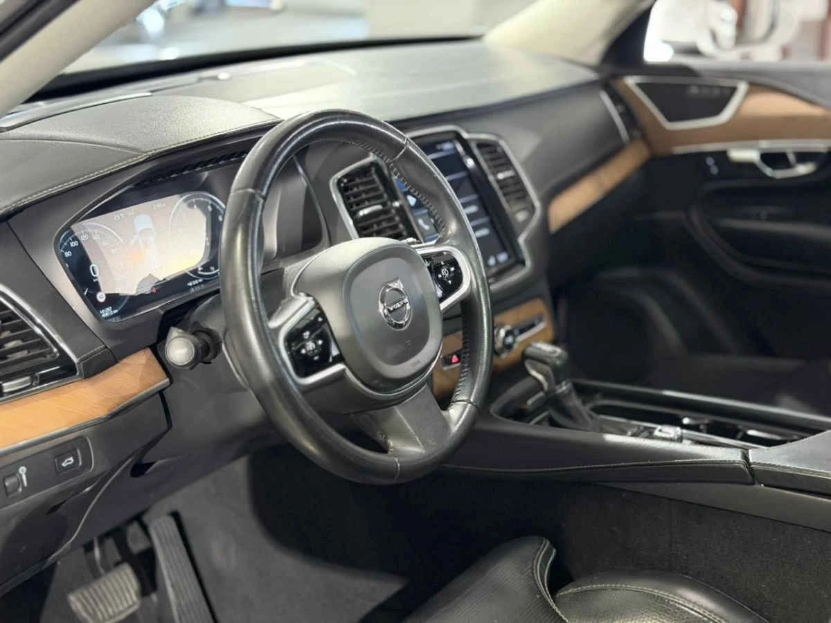 Volvo XC90 2019