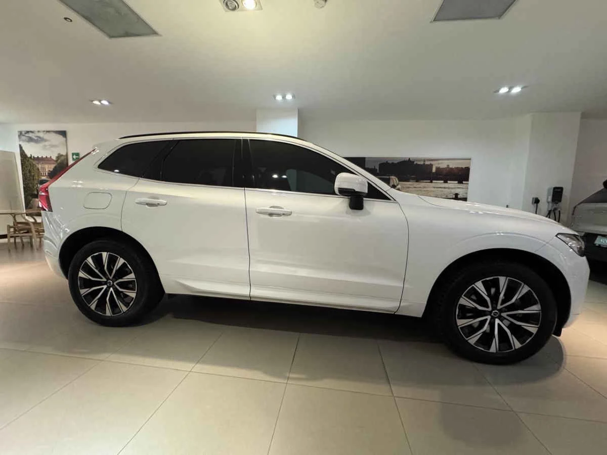 Volvo XC60 2023