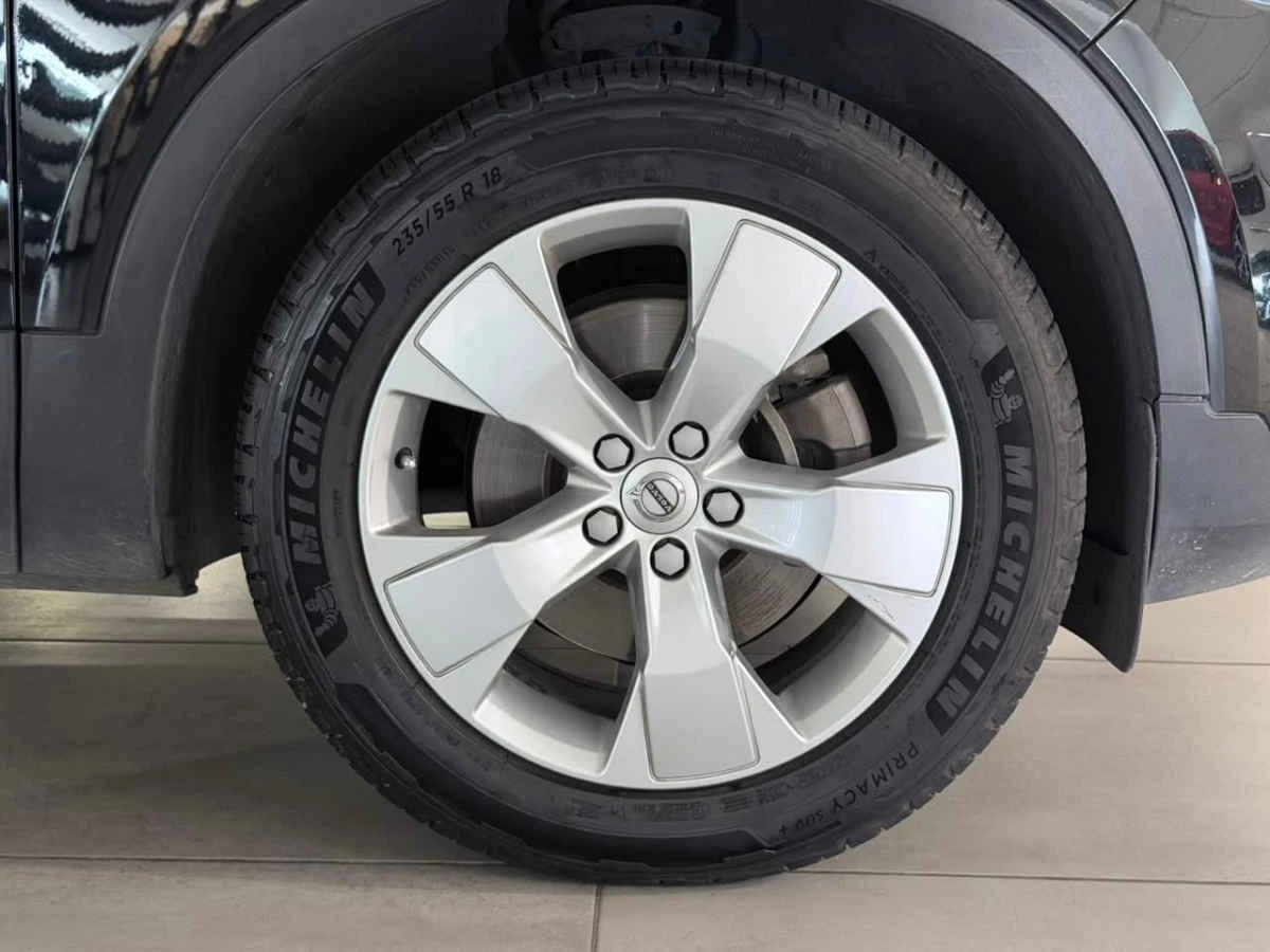 Volvo XC40 2021