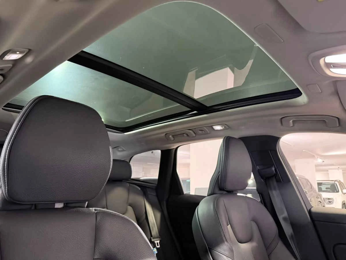 Volvo XC60 2024