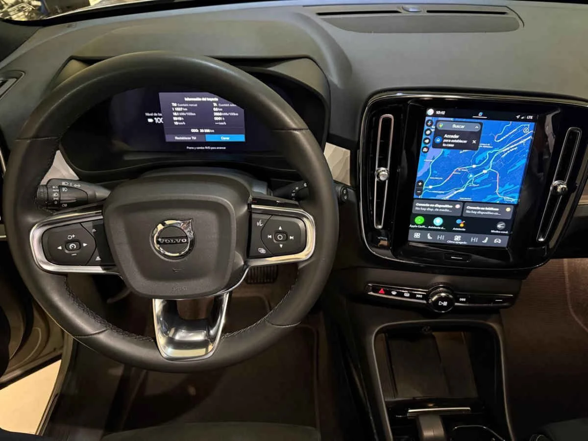 Volvo XC40 2024