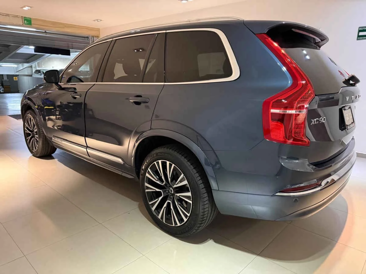Volvo XC90 2023