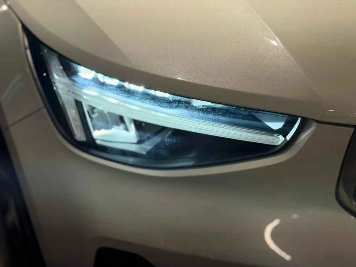 Volvo XC40 2024