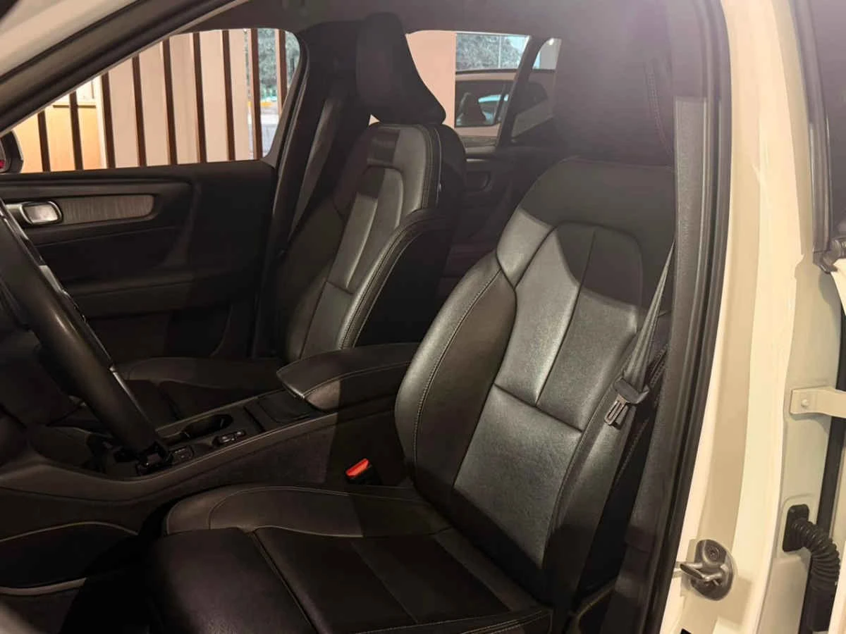 Volvo XC40 2024