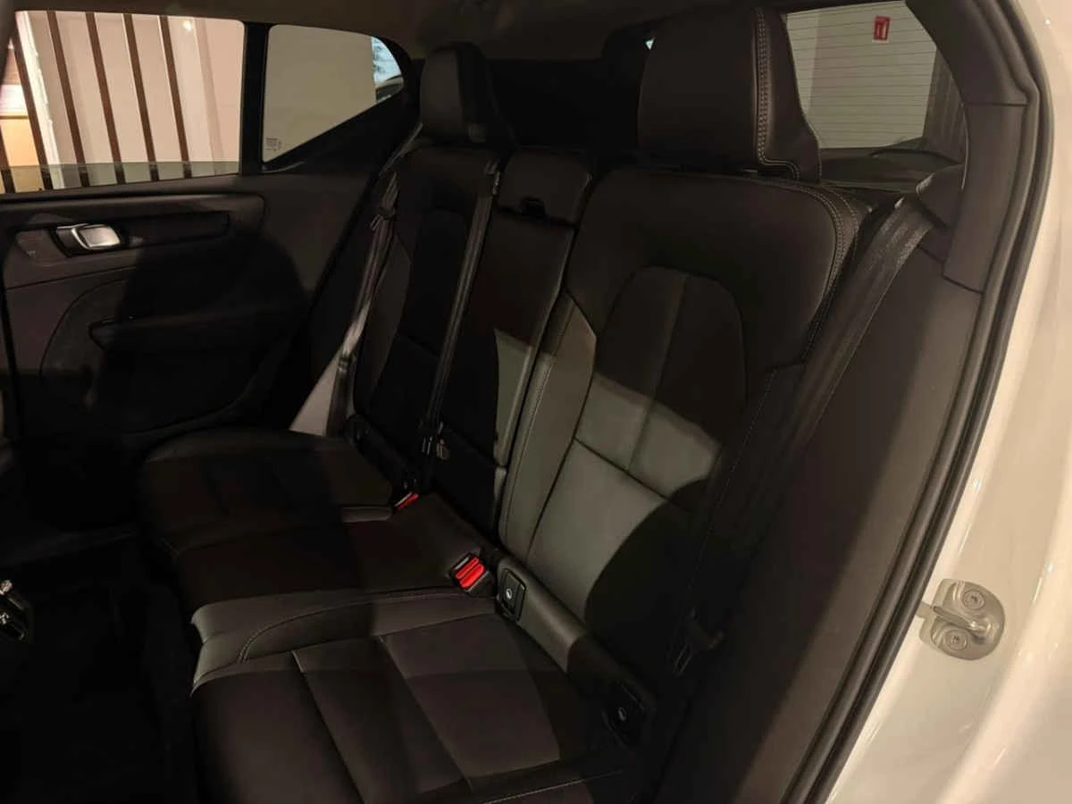 Volvo XC40 2024