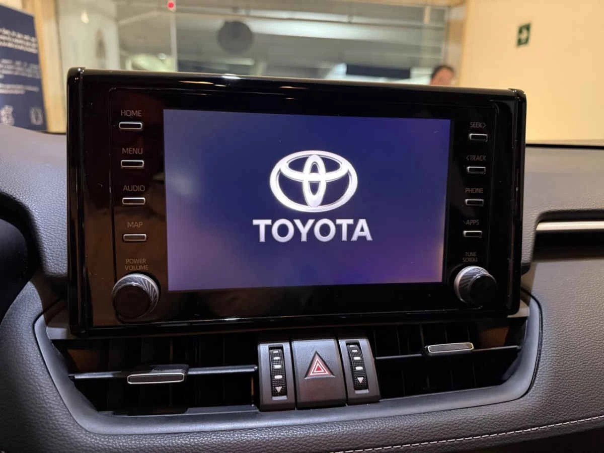 Toyota RAV4 2021