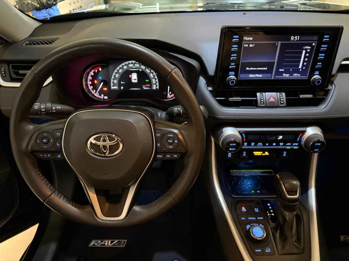 Toyota RAV4 2021