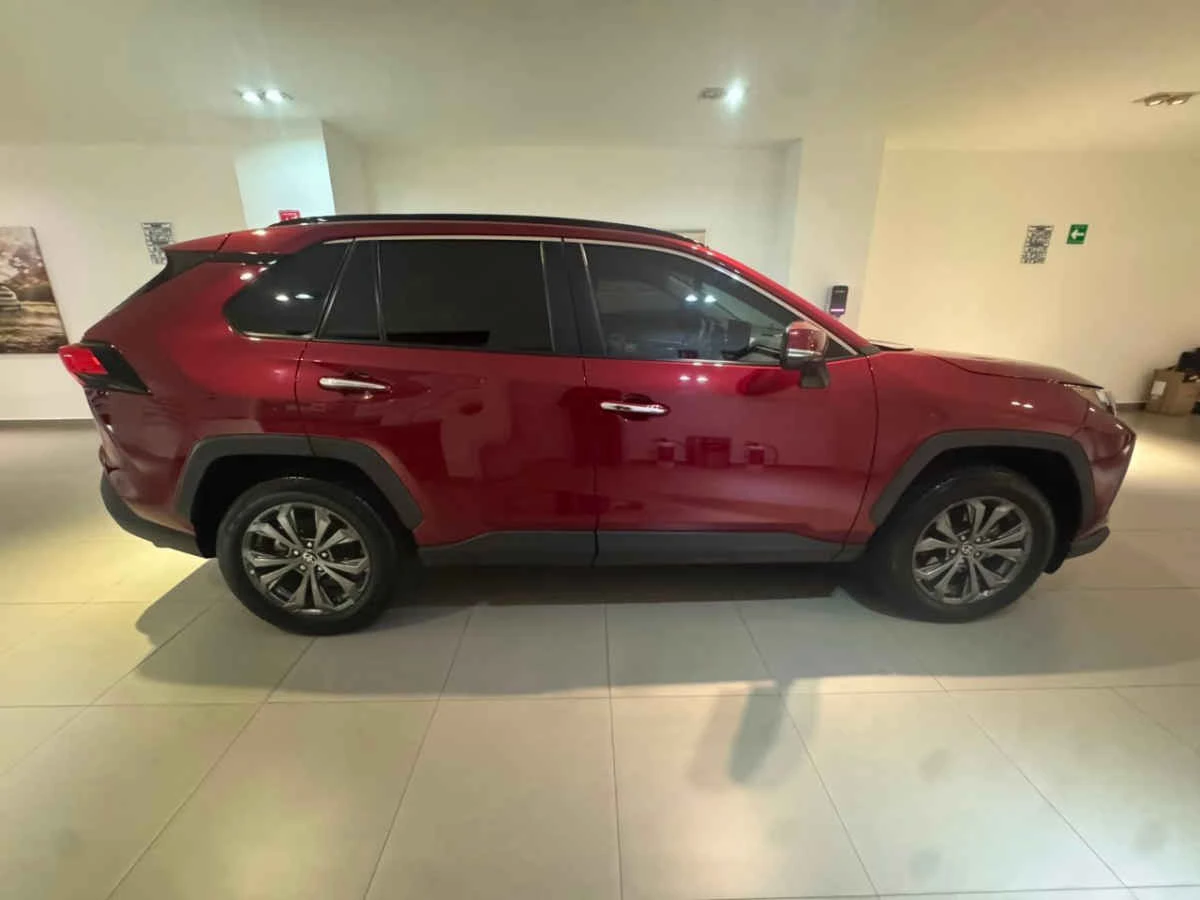 Toyota RAV4 2023