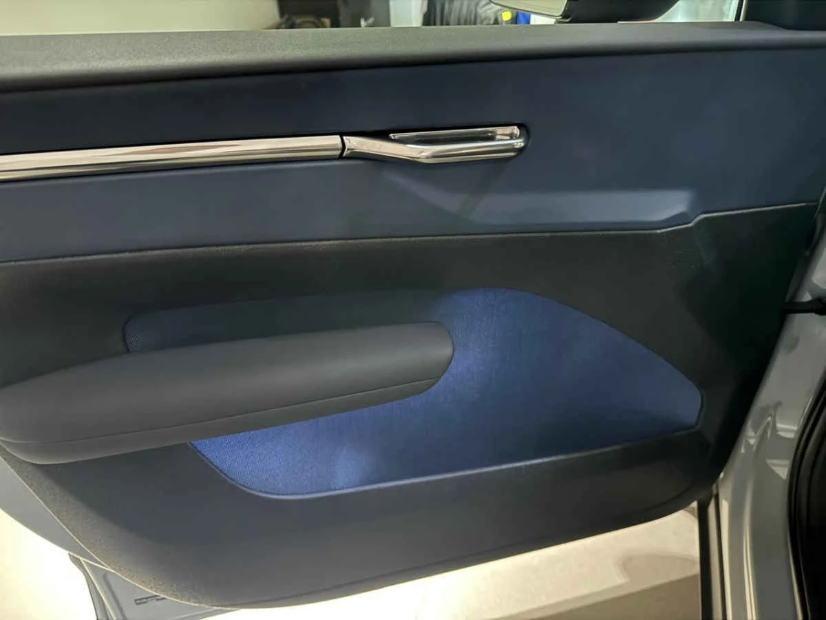 Volvo EX30 2026