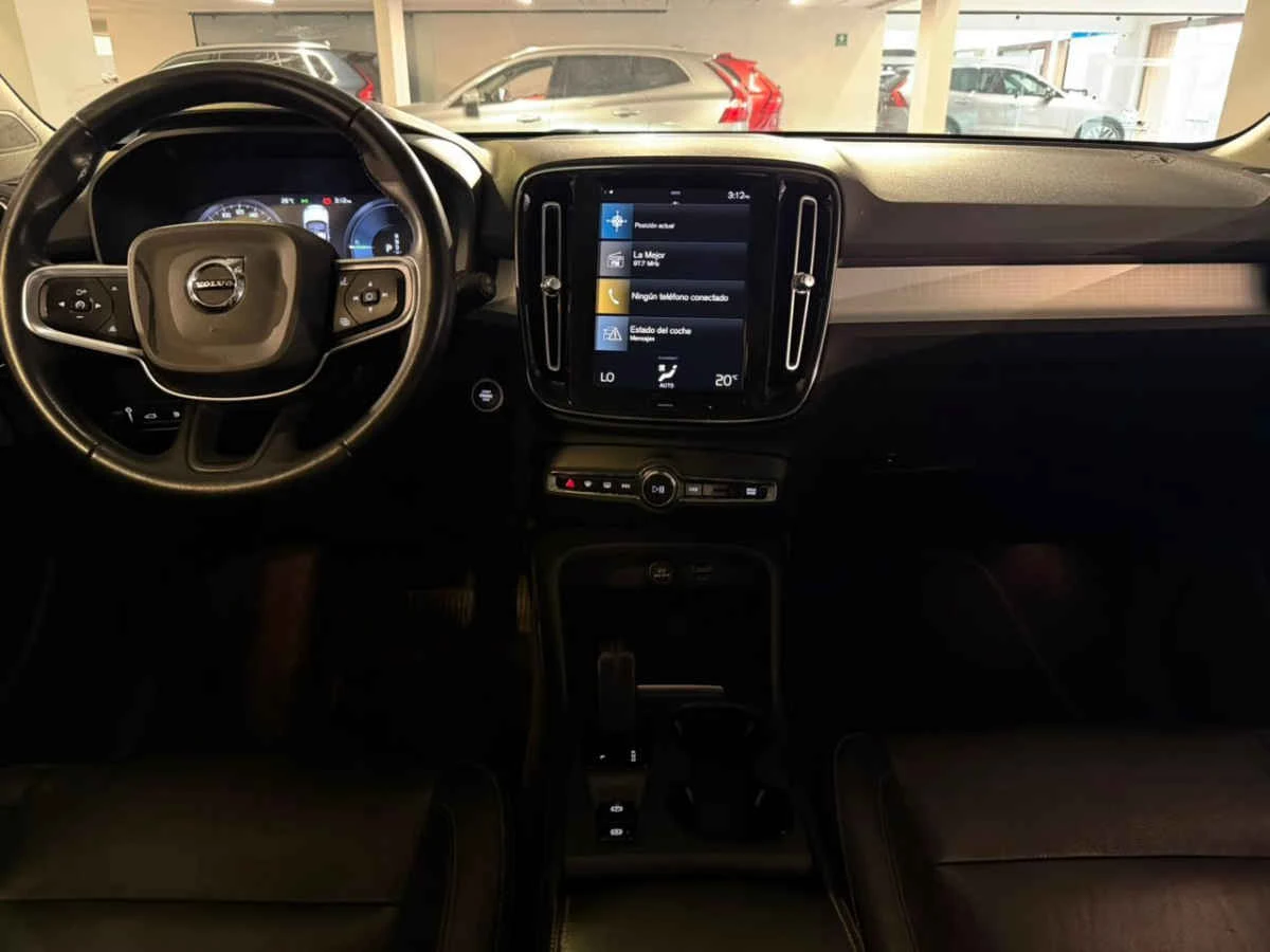 Volvo XC40 2021