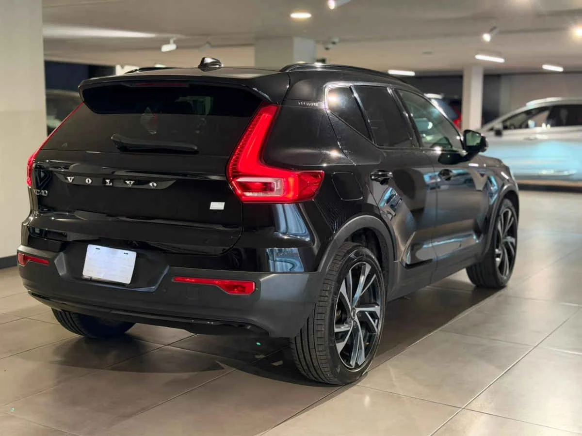 Volvo XC40 2021