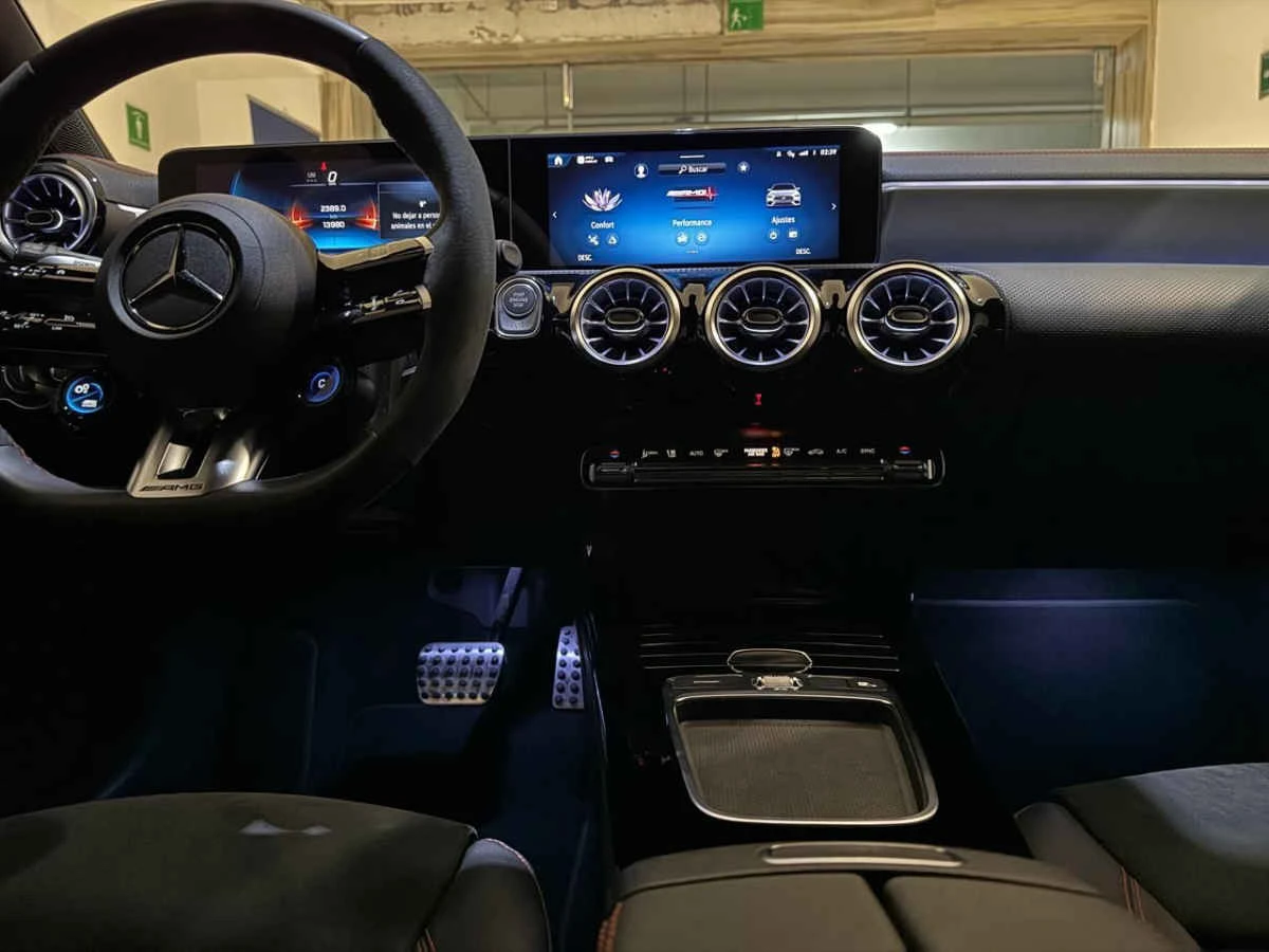 Mercedes-Benz Clase CLA 2024
