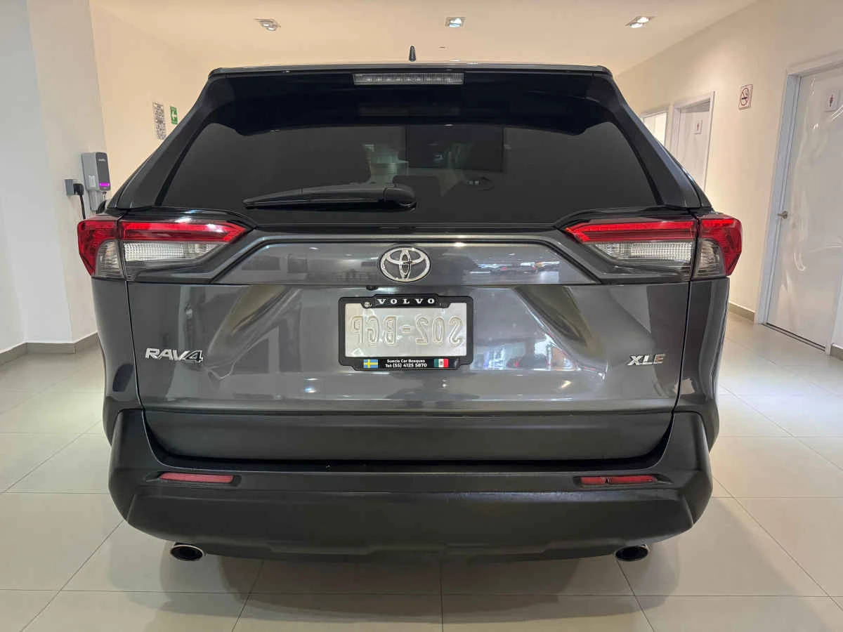 Toyota RAV4 2021