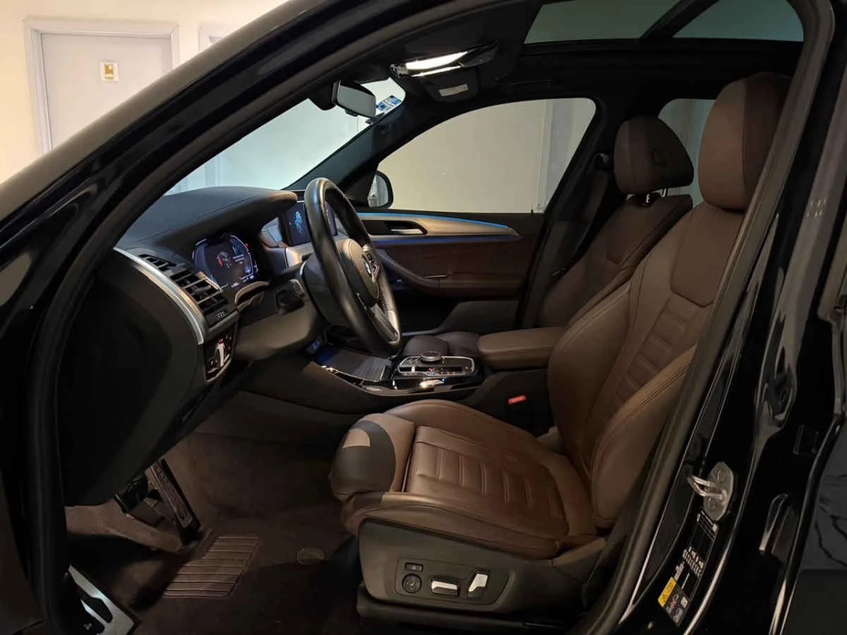 BMW iX3 2024