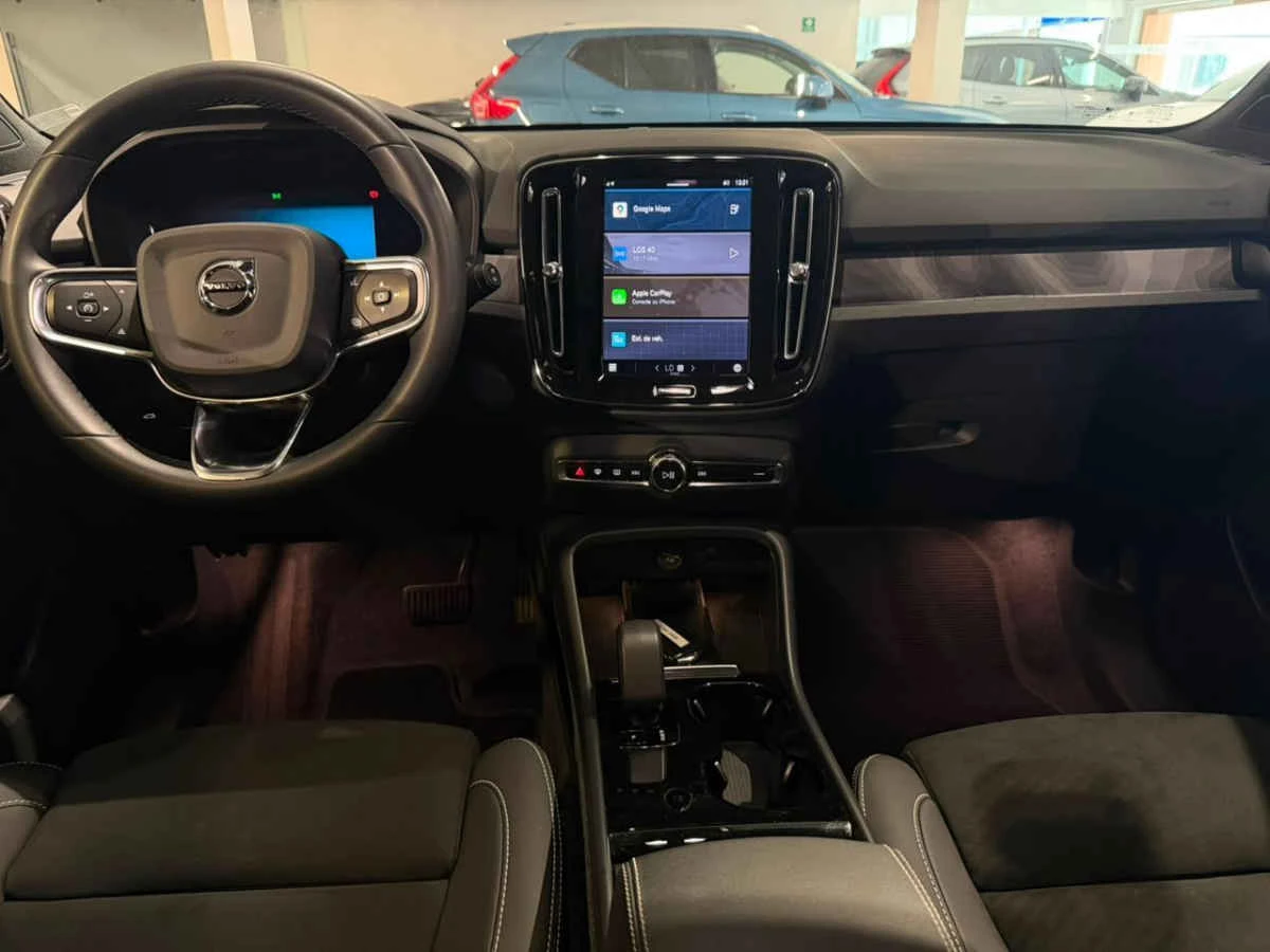 Volvo XC40 2024