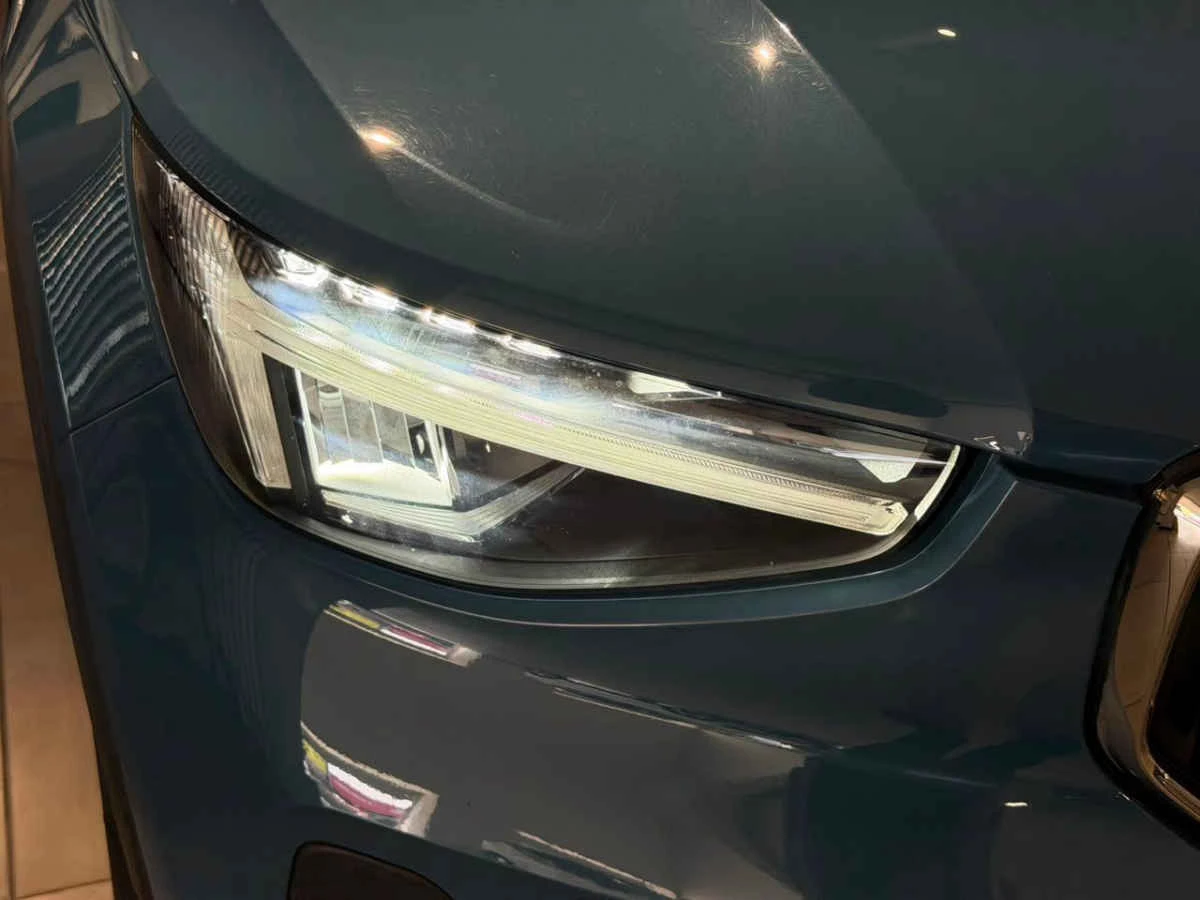 Volvo XC40 2023