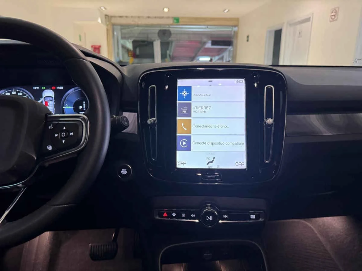 Volvo XC40 2023
