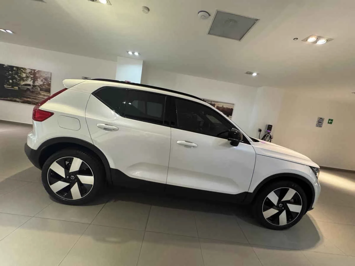 Volvo XC40 2023