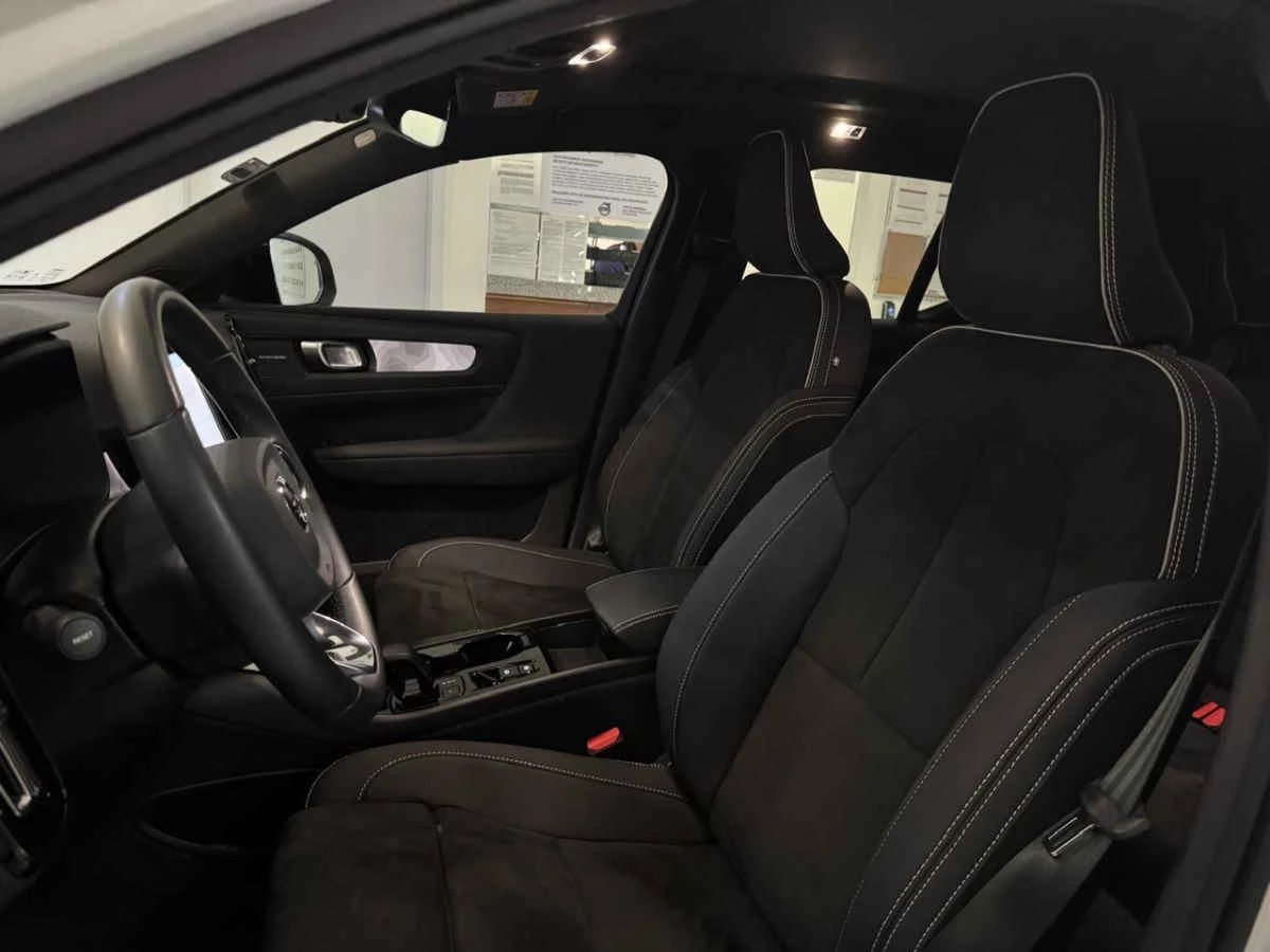 Volvo XC40 2023