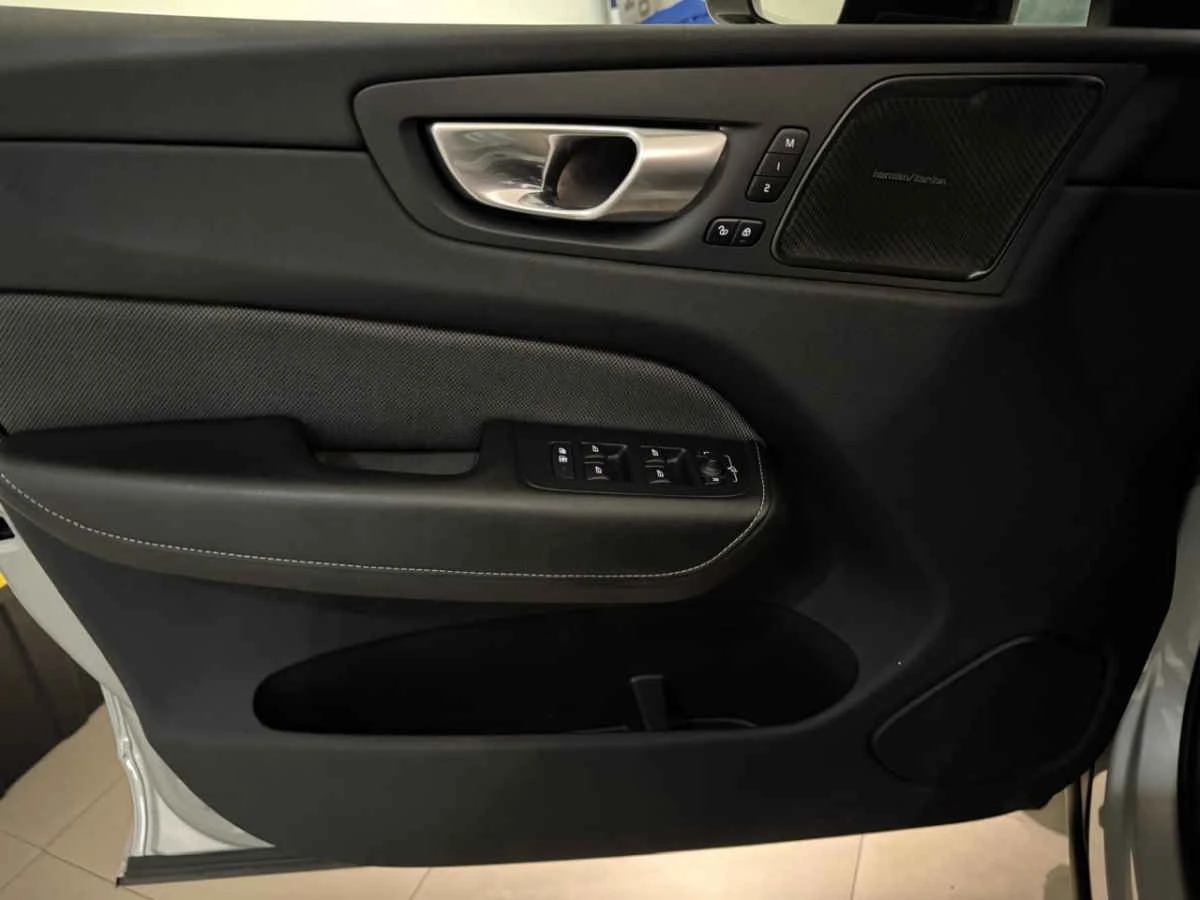 Volvo XC60 2024