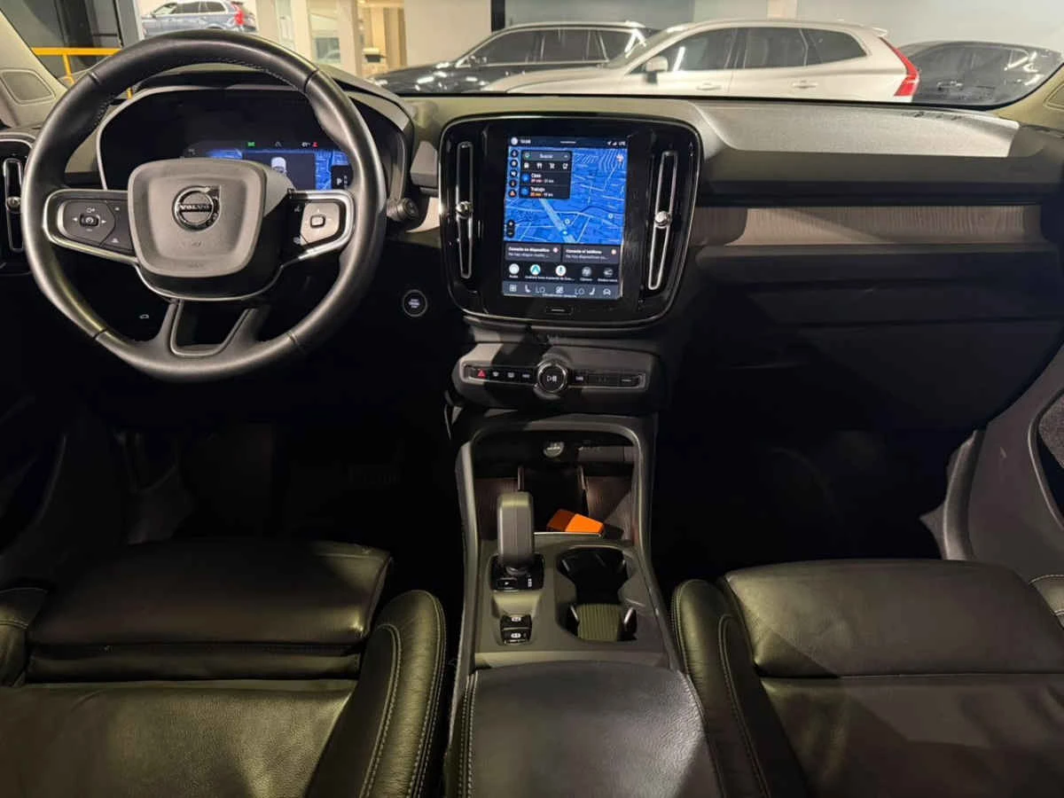 Volvo XC40 2023