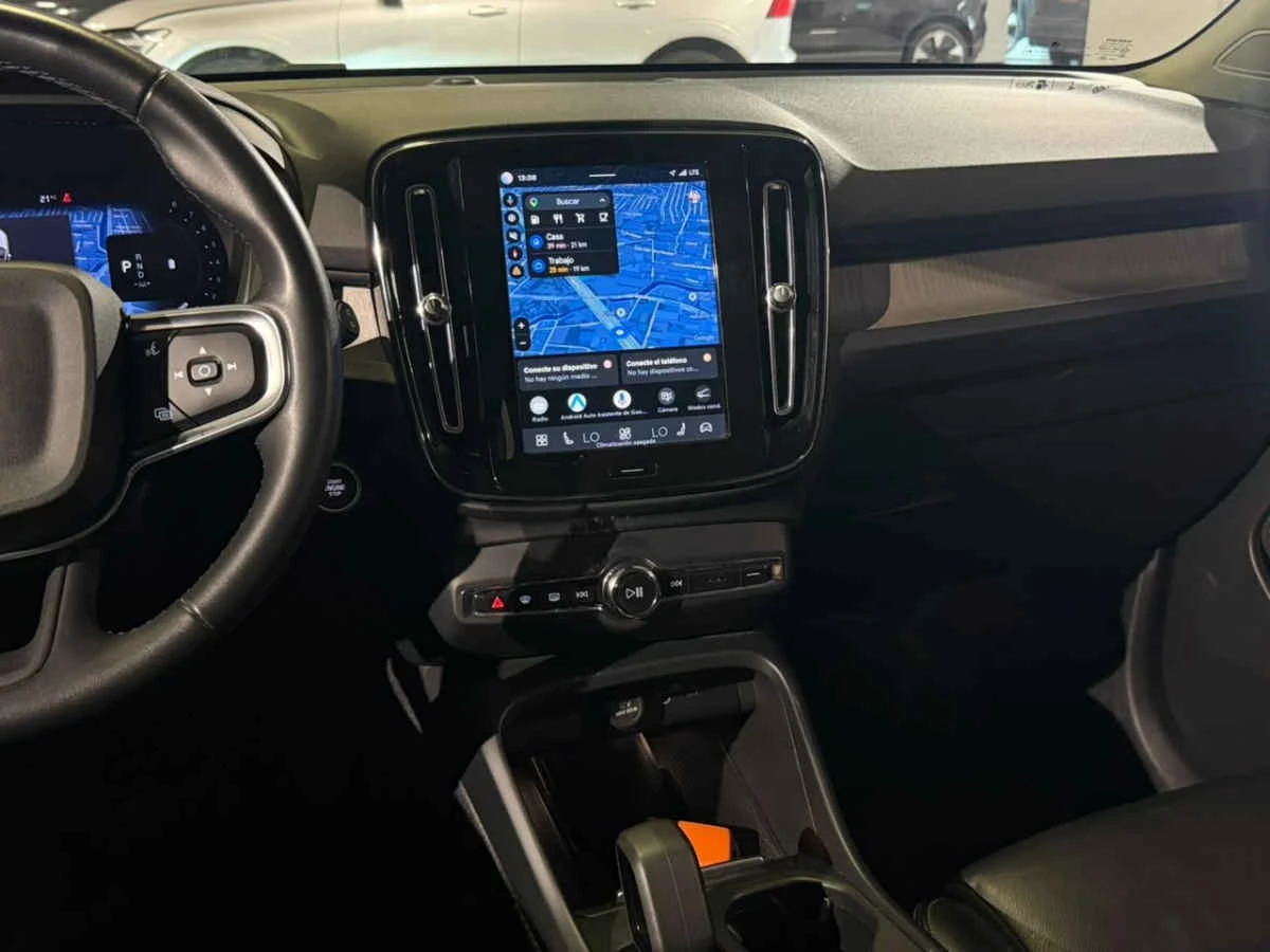 Volvo XC40 2023