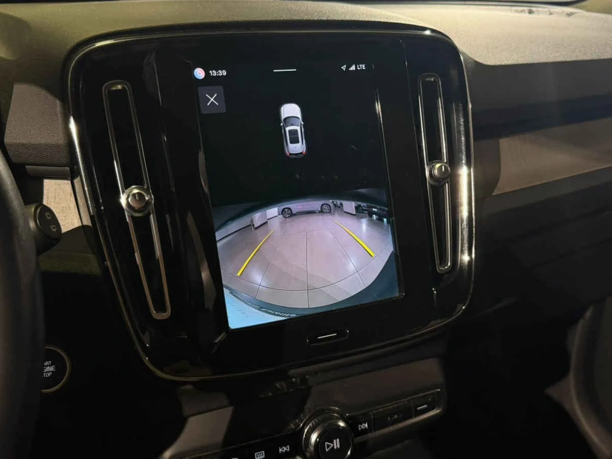 Volvo XC40 2023