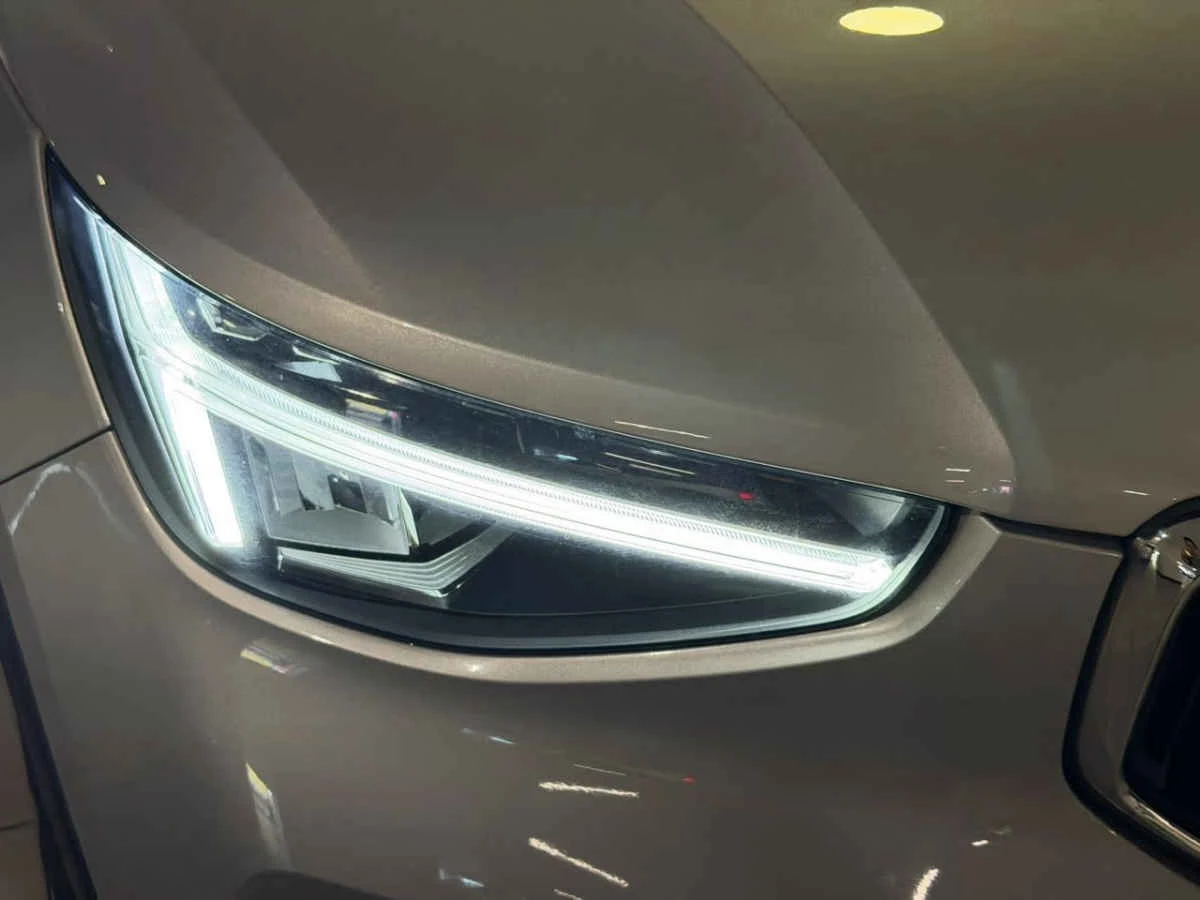 Volvo XC40 2023