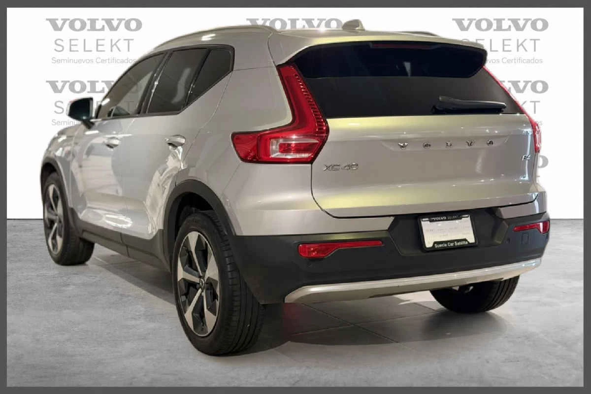 Volvo XC40 2023