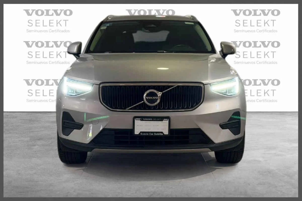 Volvo XC40 2023