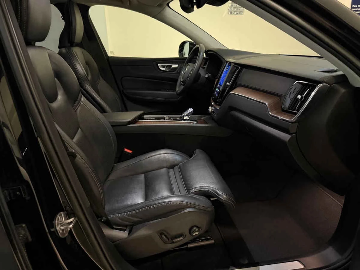 Volvo XC60 2023
