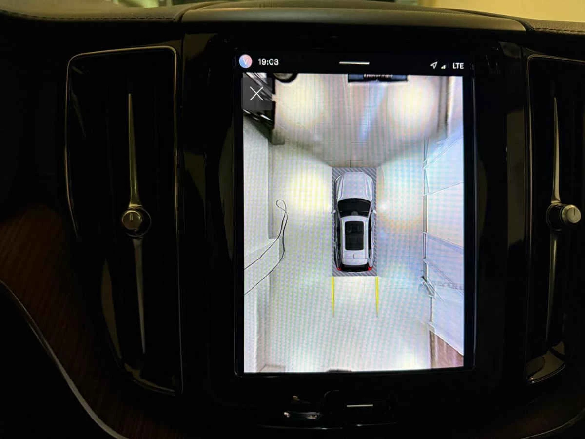 Volvo XC60 2023