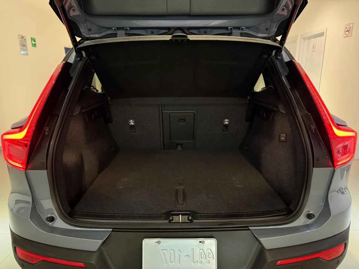 Volvo XC40 2023